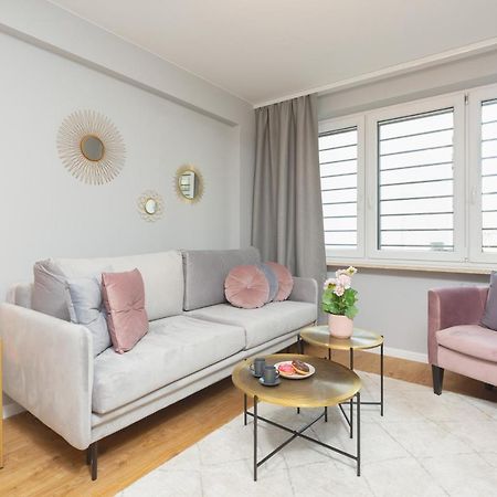 City Center Apartment Near The Vistula By Noclegi Renters Warsaw Exterior photo
